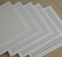 衛(wèi)生間吊頂材質(zhì)選擇 若不足3平穿孔板更占優(yōu)勢(shì)